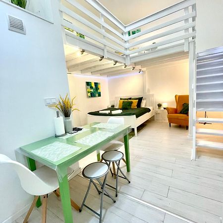 Teresian Apartment Near The Andrassy Street Free Air Conditioner Free Coffee Βουδαπέστη Εξωτερικό φωτογραφία