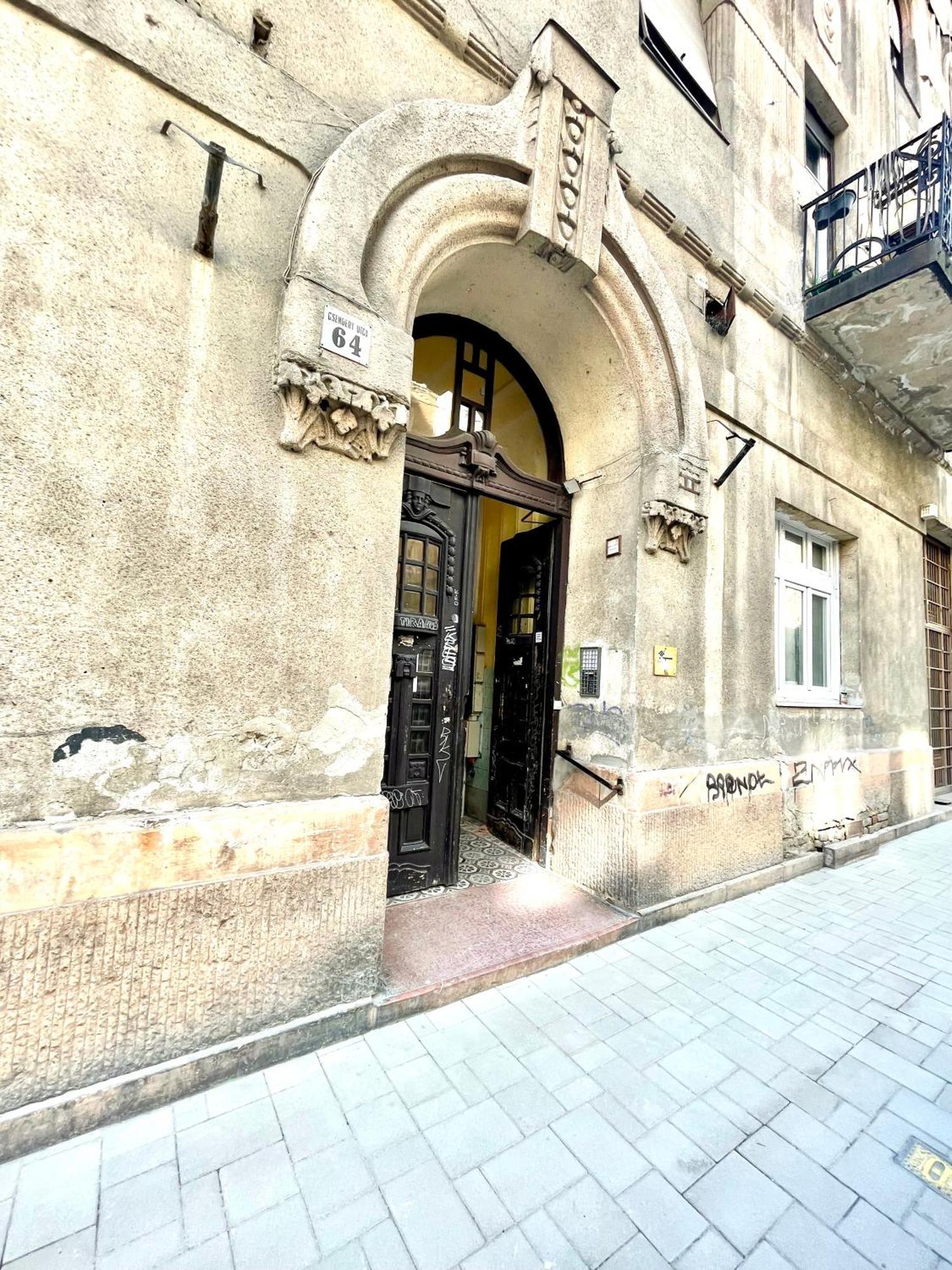 Teresian Apartment Near The Andrassy Street Free Air Conditioner Free Coffee Βουδαπέστη Εξωτερικό φωτογραφία